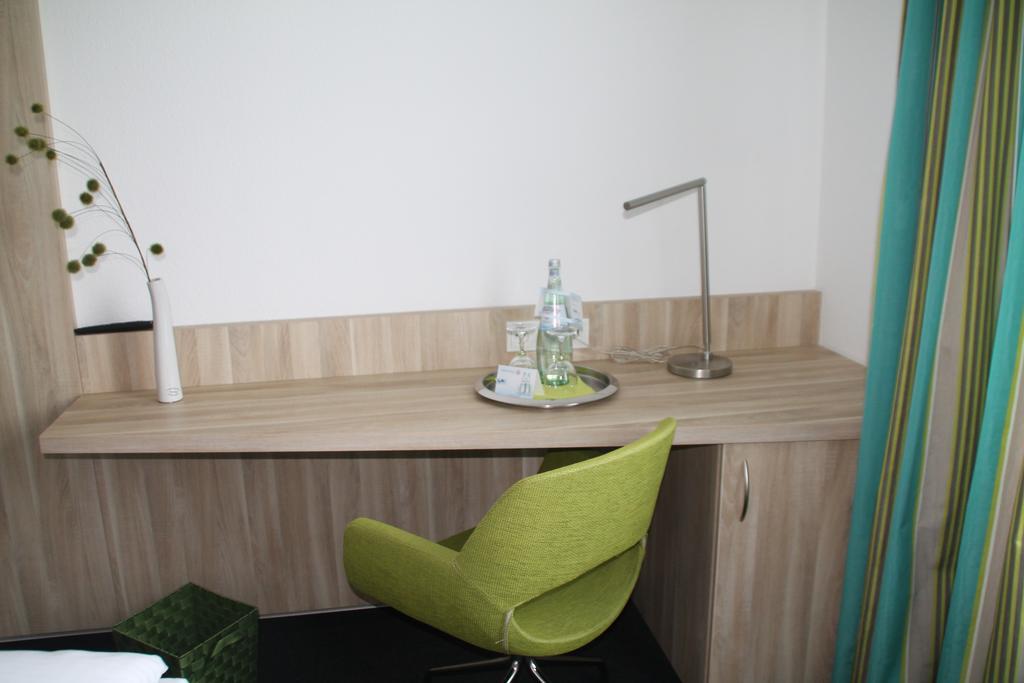 Gaestehaus Wilhelmshoehe Butzbach Room photo